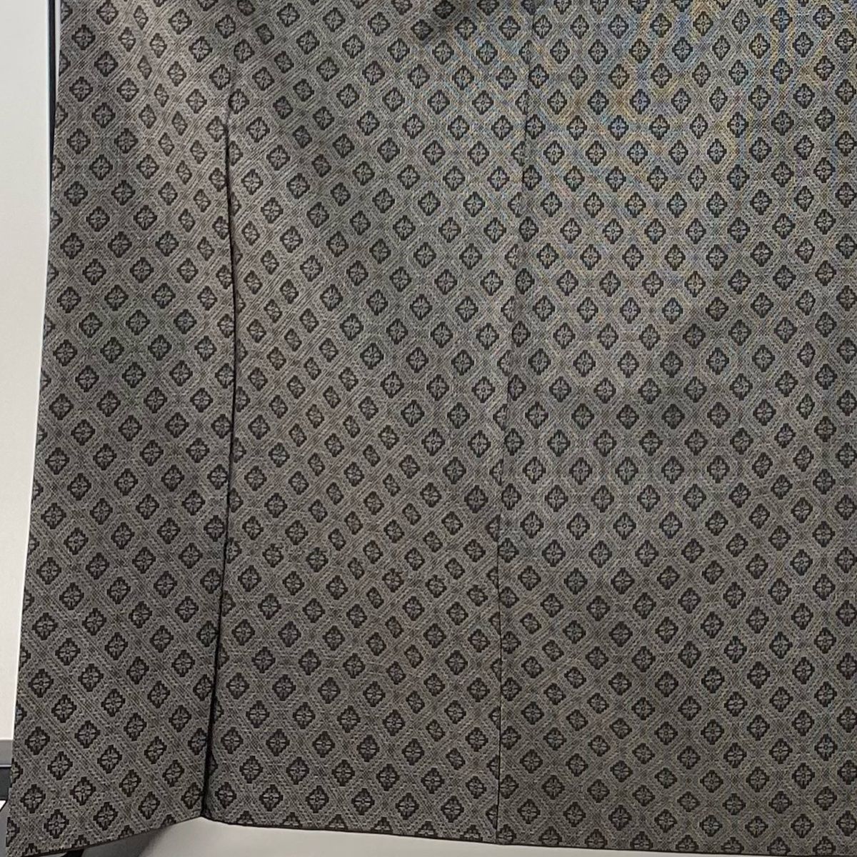 紬 身丈166.5 cm 裄丈67.5 L 袷 菱 焦茶色 正絹 秀品