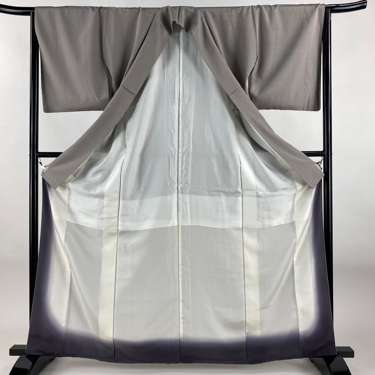  小紋 身丈163 5 cm 裄丈64 M 袷 幾何学 金彩 灰紫 正絹 秀品 小紋 着物