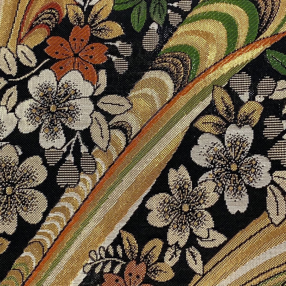 袋帯 秀品 振袖向き 桜 流水 箔 金色 全通 正絹