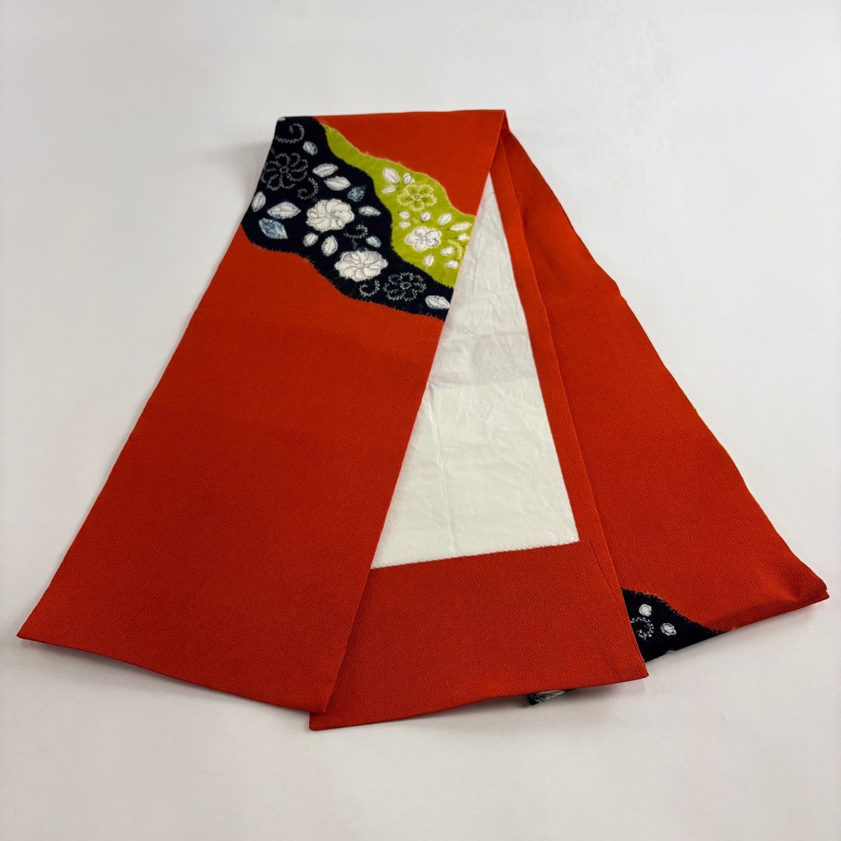  開き名古屋帯 秀品 草花 霞 絞り 縮緬 朱色 正絹 名古屋帯 帯