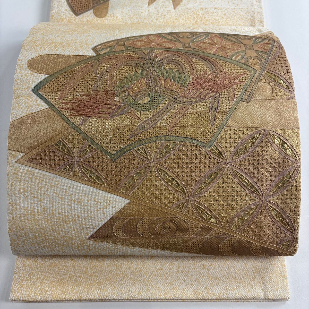 袋帯 秀品 扇面 鳳凰 刺繍 金彩 クリーム お太鼓柄 正絹