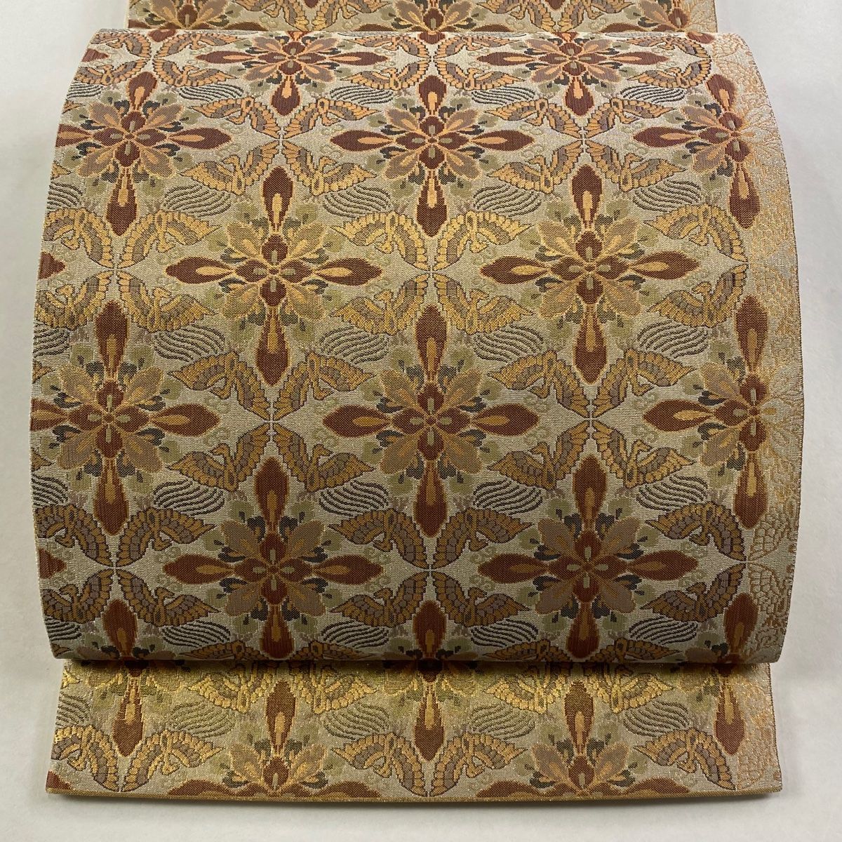 袋帯 秀品 関西仕立て 鳥 花菱 箔 薄茶色 六通 正絹