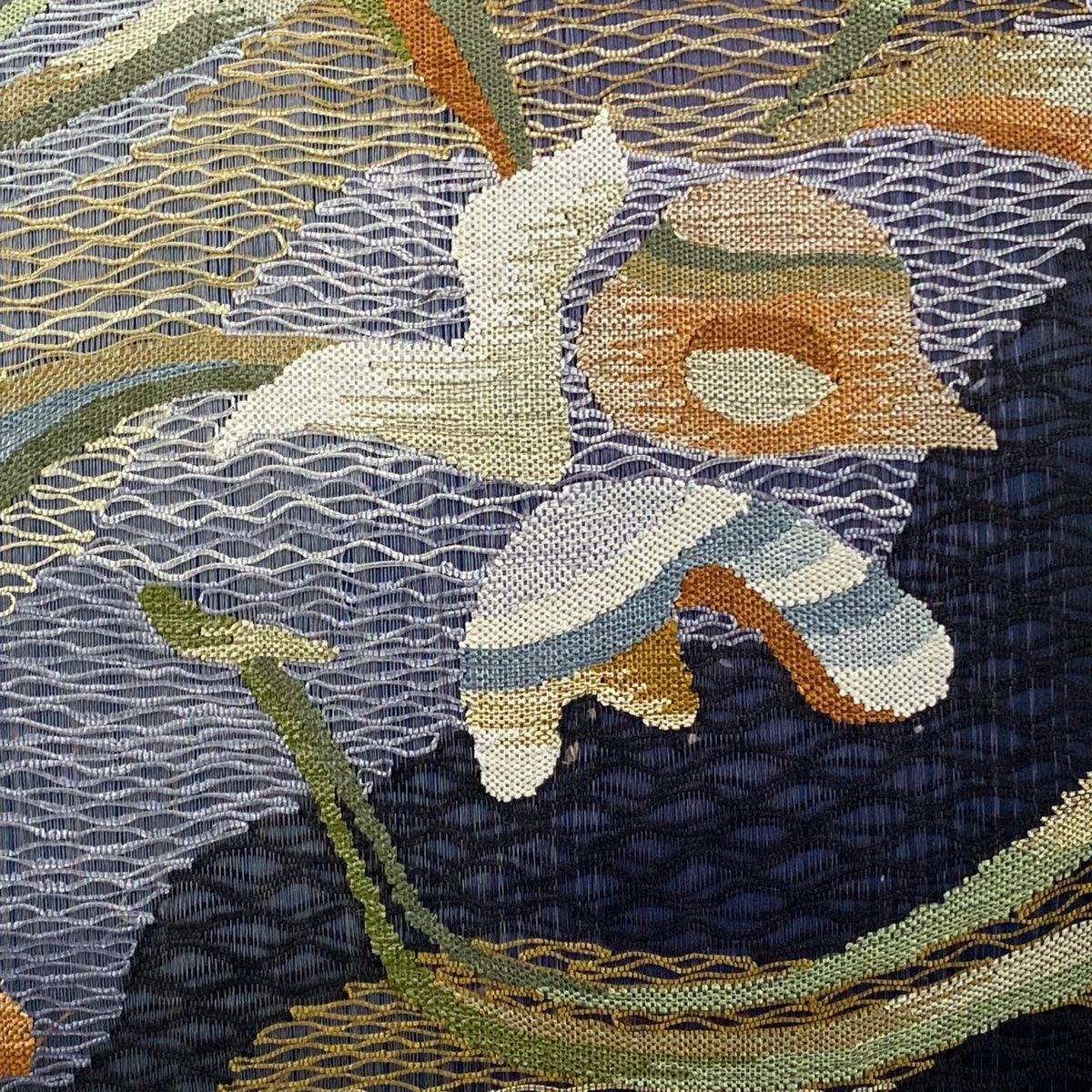 袋帯 秀品 草花 霞 金糸 青灰色 お太鼓柄 正絹