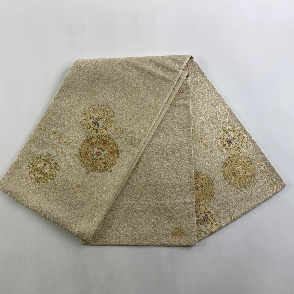 ベージュ お太鼓柄