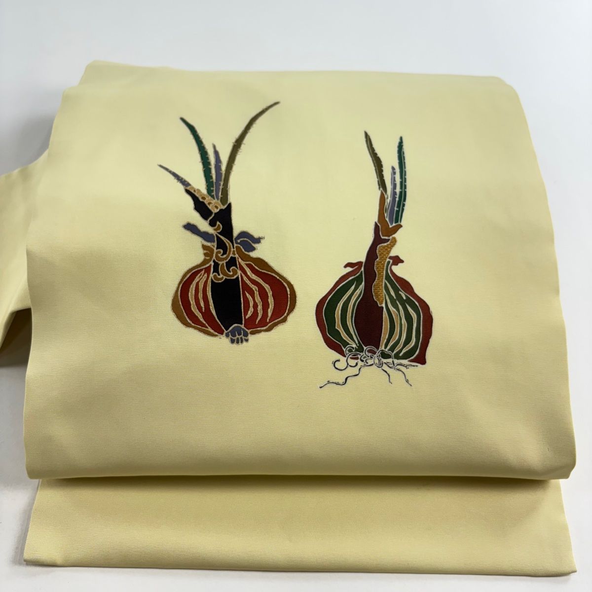 名古屋帯 秀品 玉ねぎ 金彩 薄黄 正絹