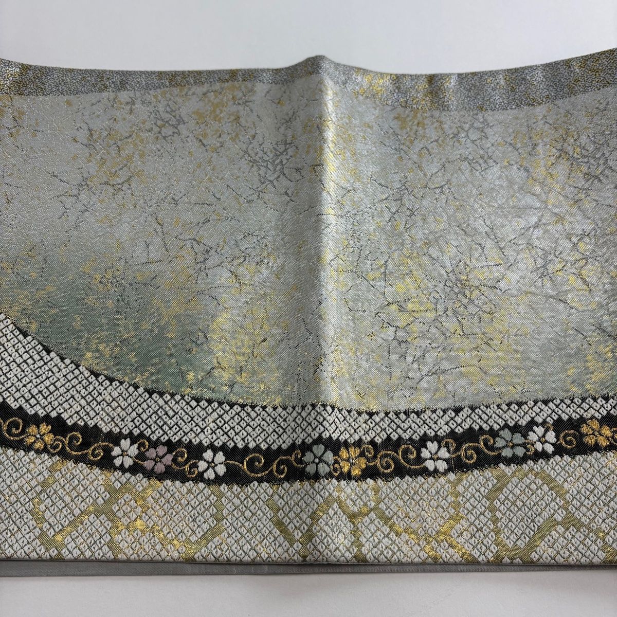 美品】 袋帯 秀品 花唐草 熨斗 金糸 箔 銀色 六通 正絹 【中古
