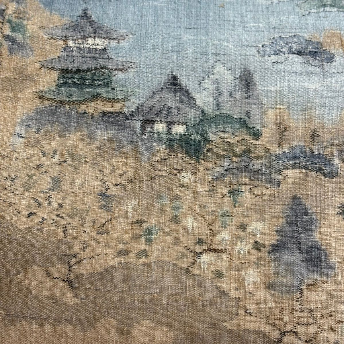 袋帯 秀品 関西仕立て 紬地 風景 建物 ベージュ 六通 正絹