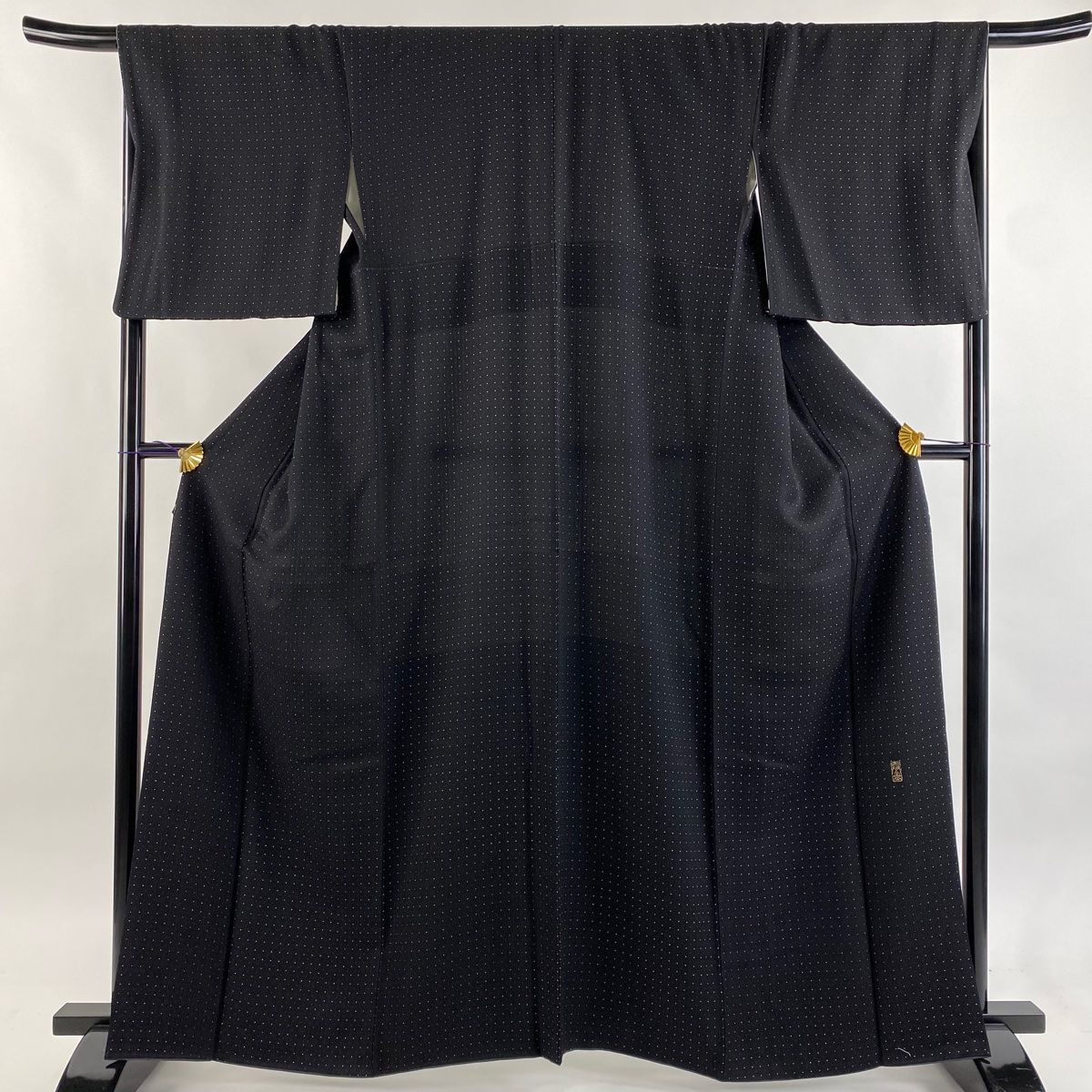 小紋 身丈162 cm 裄丈68 L 袷 やまと 落款 ドット 黒 正絹 秀品