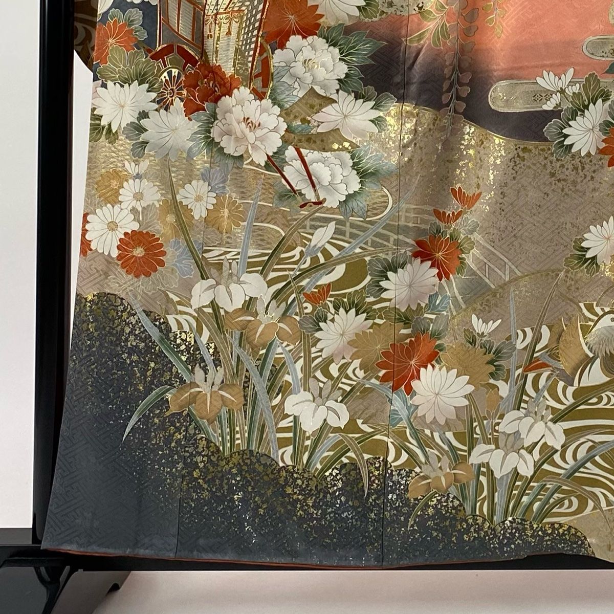 振袖 身丈159.5 cm 裄丈66 M 袷 御所車 草花 金糸 金彩 サーモンピンク 正絹 秀品