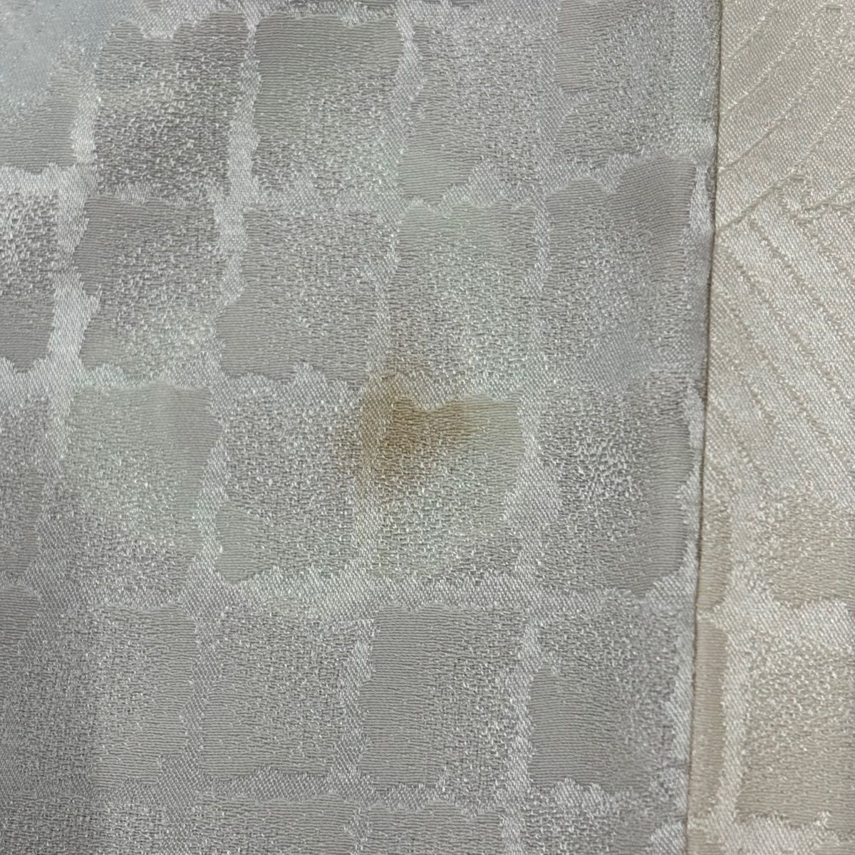  振袖 身丈161 cm 裄丈65 M 袷 菊 亀甲 金糸 金彩 朱色 正絹 秀品 振袖 着物