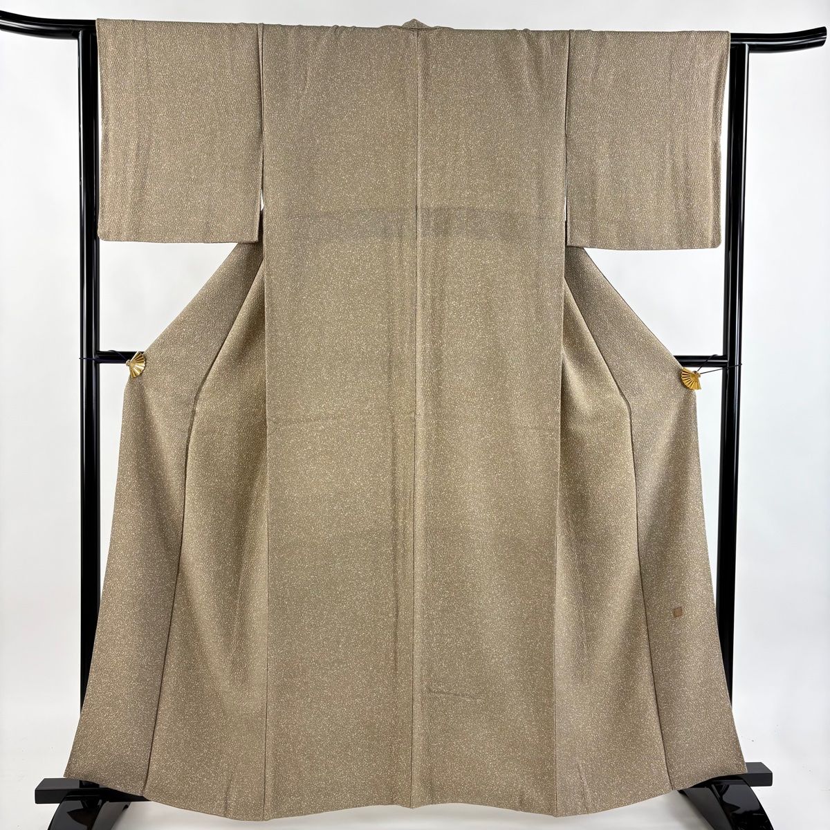 小紋 身丈160 cm 裄丈63 S 袷 落款 幾何学模様 地紋 薄茶色 正絹 秀品