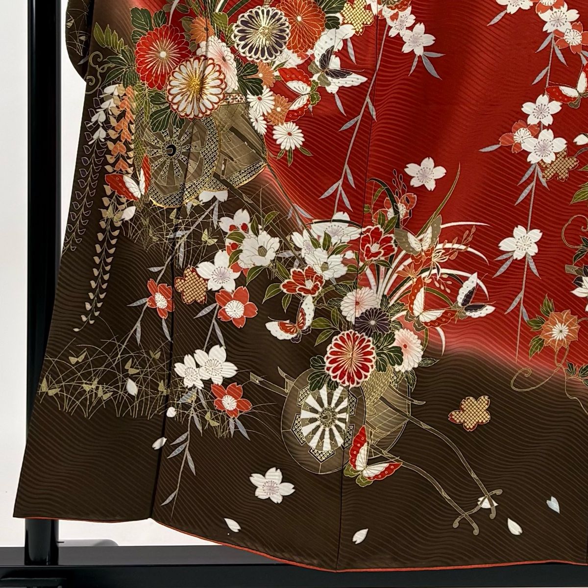 振袖 身丈155 5 cm 裄丈65 M 袷 花車 蝶 金糸 金彩 赤 正絹 秀品