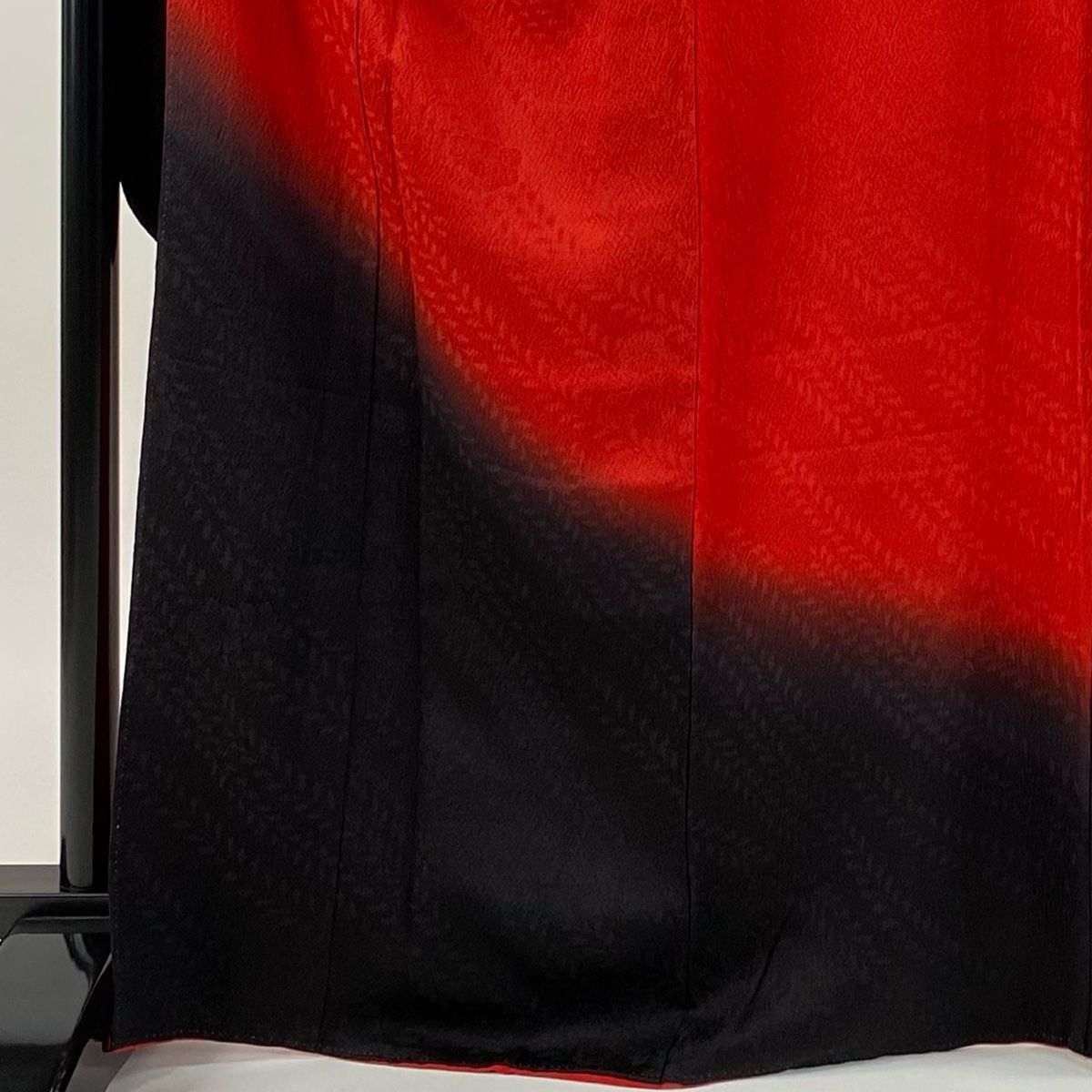 振袖 身丈170 cm 裄丈67 M 袷 地紋 染め分け 赤 正絹 秀品