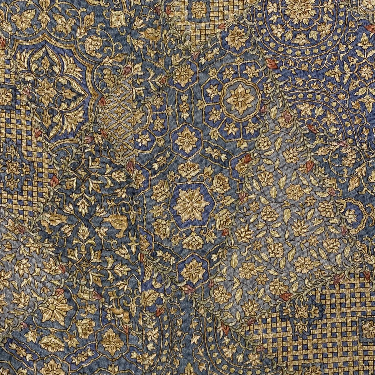  小紋 身丈158 cm 裄丈64.5 M 袷 二代目 更甚 落款 更紗 縮緬 青灰色 正絹 秀品 小紋 着物