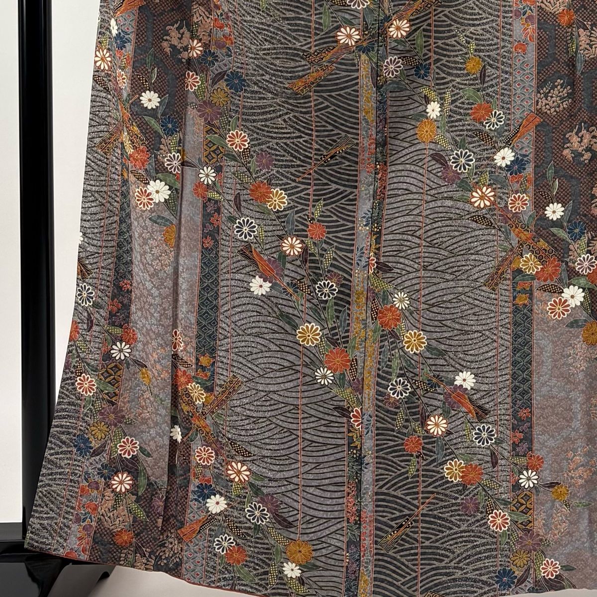 小紋 身丈163 5 cm 裄丈65 M 袷 波 草花 金彩 灰紫 正絹 秀品