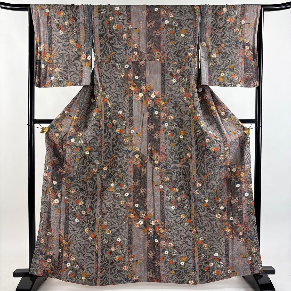 小紋 身丈163.5 cm 裄丈65 M 袷 波 草花 金彩 灰紫 正絹 秀品