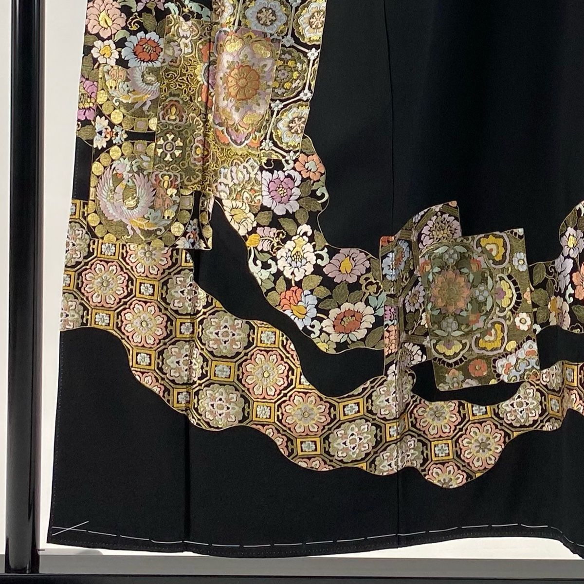 黒留袖 身丈154 cm 裄丈63 S 袷 華文 鳳凰 金糸 刺繍 黒 正絹 秀品