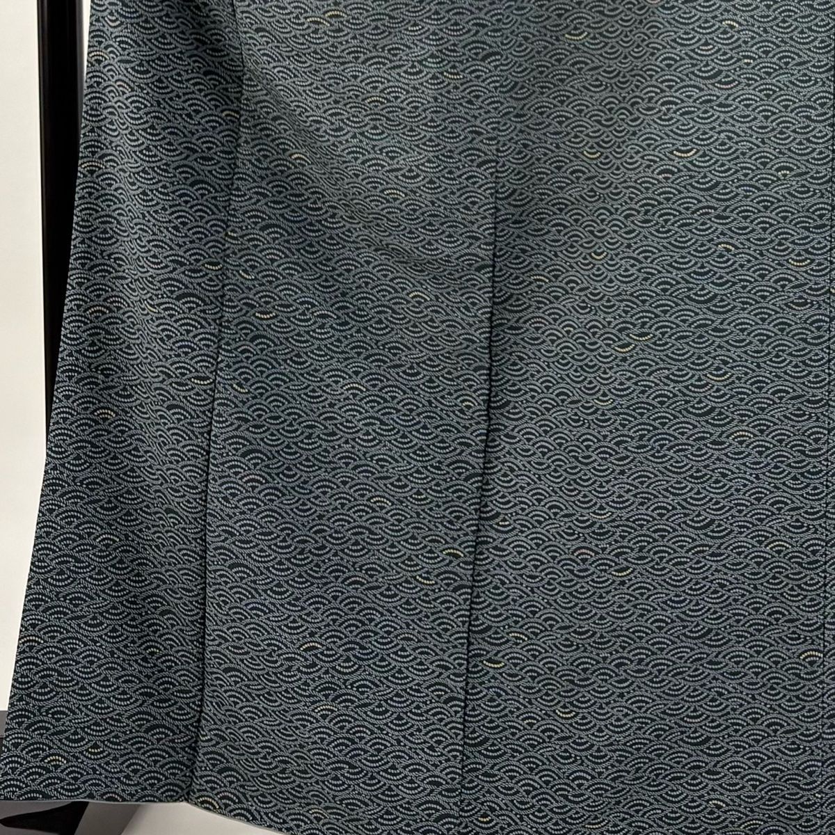 小紋 身丈166 cm 裄丈67 M 袷 幾何学模様 縮緬 深緑 正絹 秀品