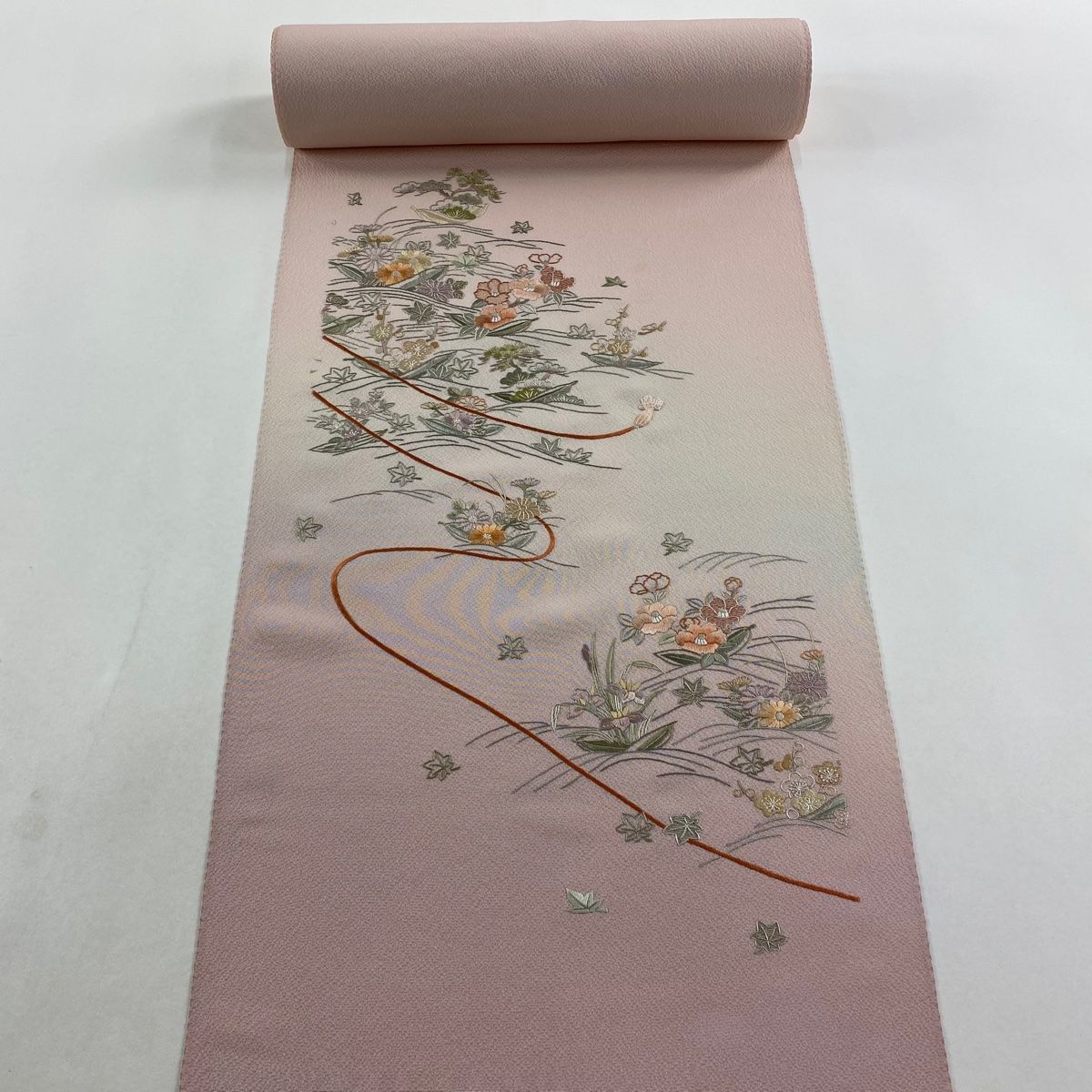 反物 付け下げ 草花 組紐 蘇州刺繍 ぼかし 薄ピンク 正絹