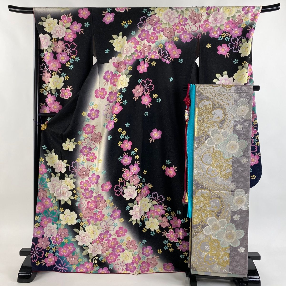 振袖 身丈171 5 cm 裄丈68 L 袷 袋帯フルセット 桜 金通し 金彩 黒 正絹