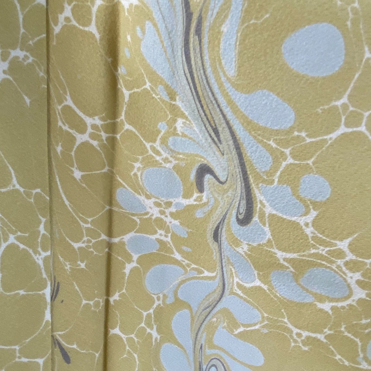 幾何学模様 ベージュ