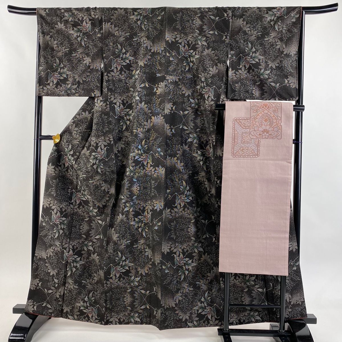 紬 身丈163 5 cm 裄丈66 M 袷 名古屋帯セット 草花 葉柄 墨色 正絹 秀品