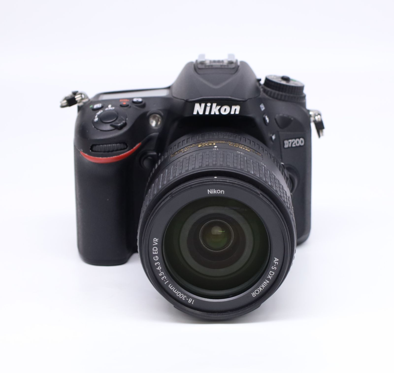 Nikon ニコン D7200 18-300VR レンズキット 高倍率ズーム対応 多彩な撮影がこれ一台で