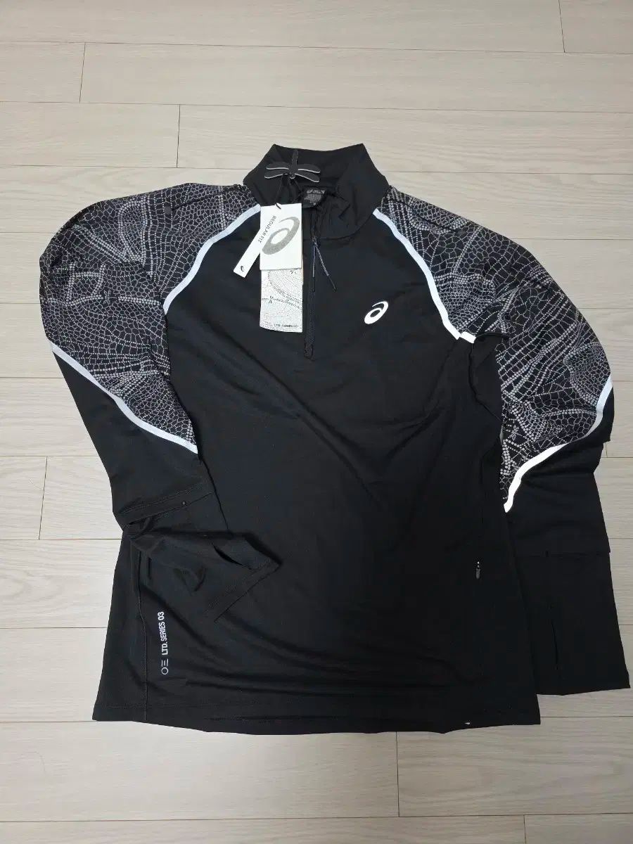 アシックス リミテッド シリーズ ライトショー ロングスリーブ トップス