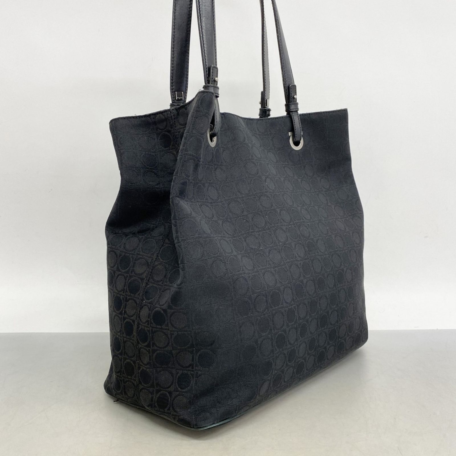 サルヴァトーレ フェラガモ Salvatore Ferragamo サルヴァトーレフェラガモ トートバッグ ガンチーニ ナイロンキャンバス ブラック レディース