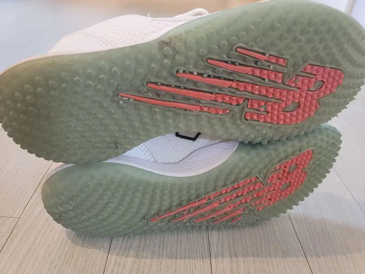 ニューバランス