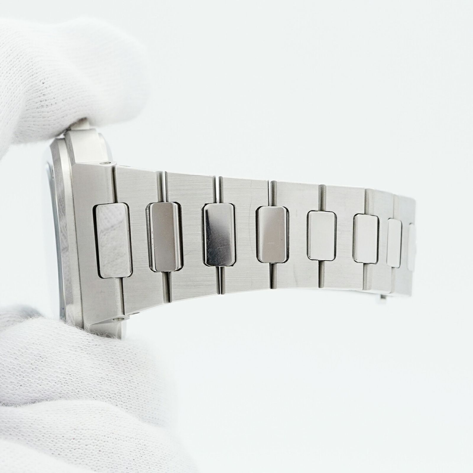 SST 黒文字盤腕時計