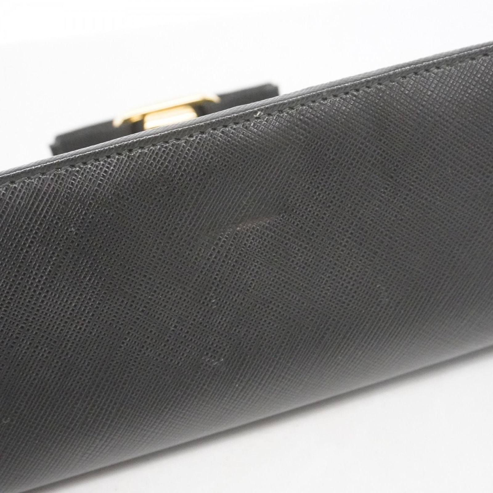 フェラガモ Salvatore