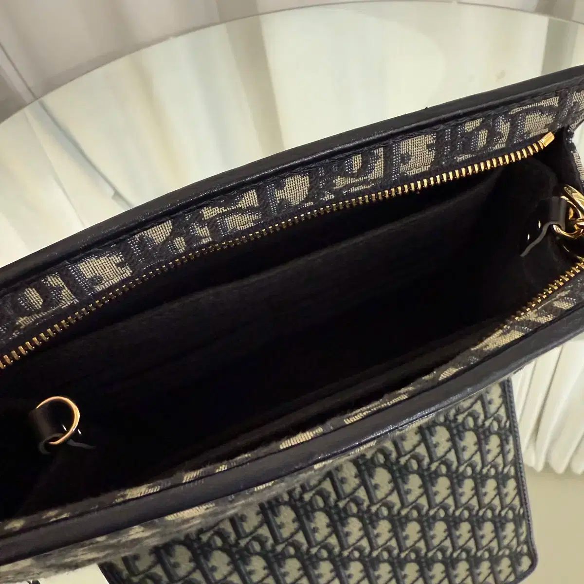 30 クラッチバッグ