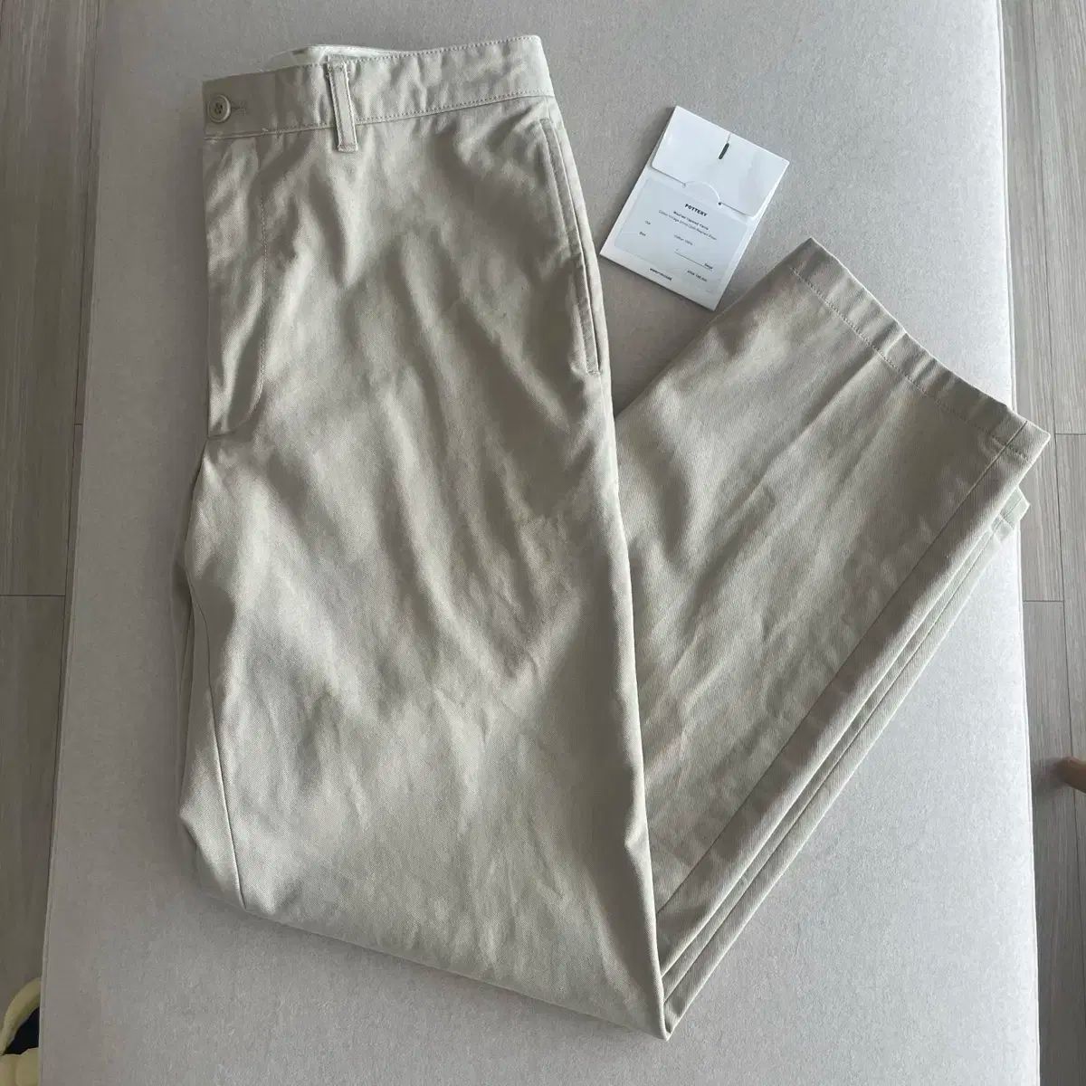 1 24FW ポッタリー ウォッシュド テーパード パンツ ベージュ