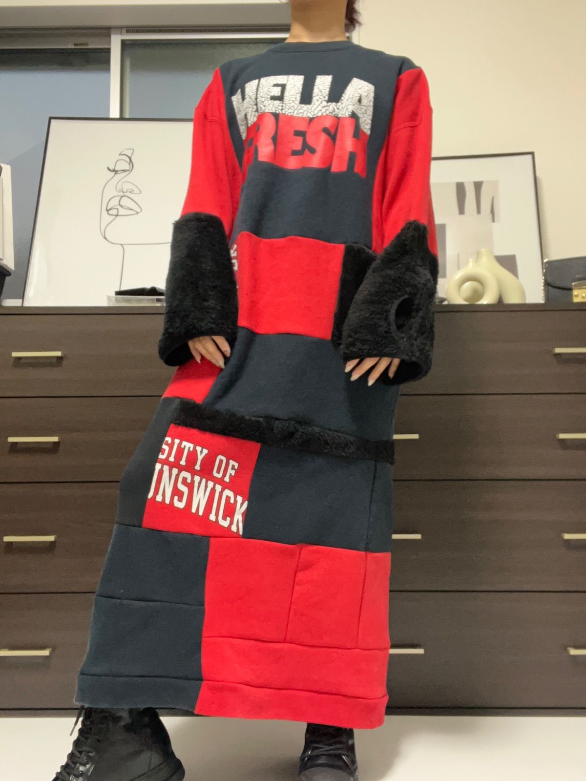 リメイク古着 remakeーパッチワークワンピース 裏起毛ワンピース 長袖ロングワンピース ロゴT 黒 赤 ファー