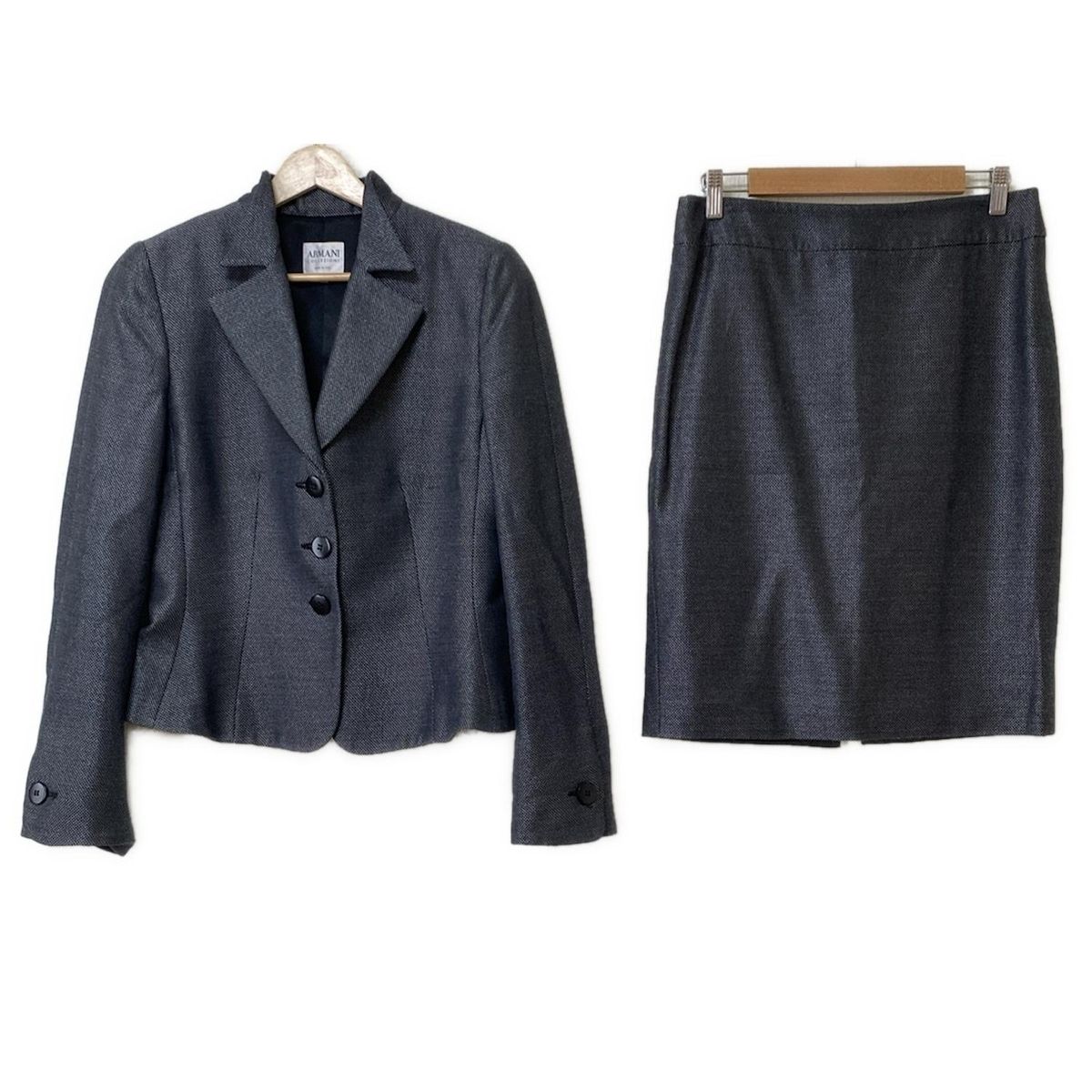 着心地 ARMANICOLLEZIONI アルマーニコレッツォーニ スカートスーツ レディース - 黒×グレー ラメ 肩パッド
