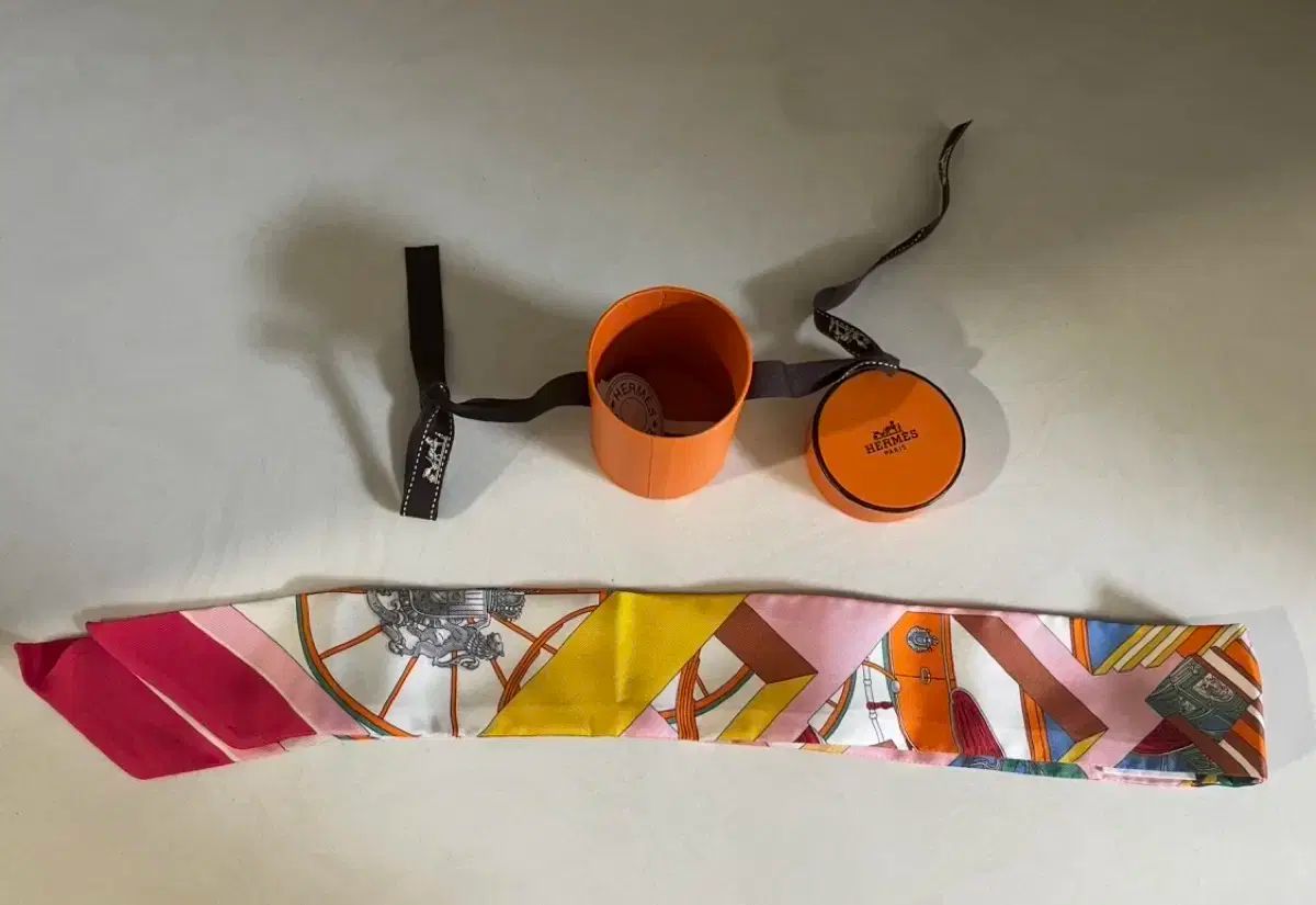 エルメス ツイリー スカーフ オレンジ ボックス