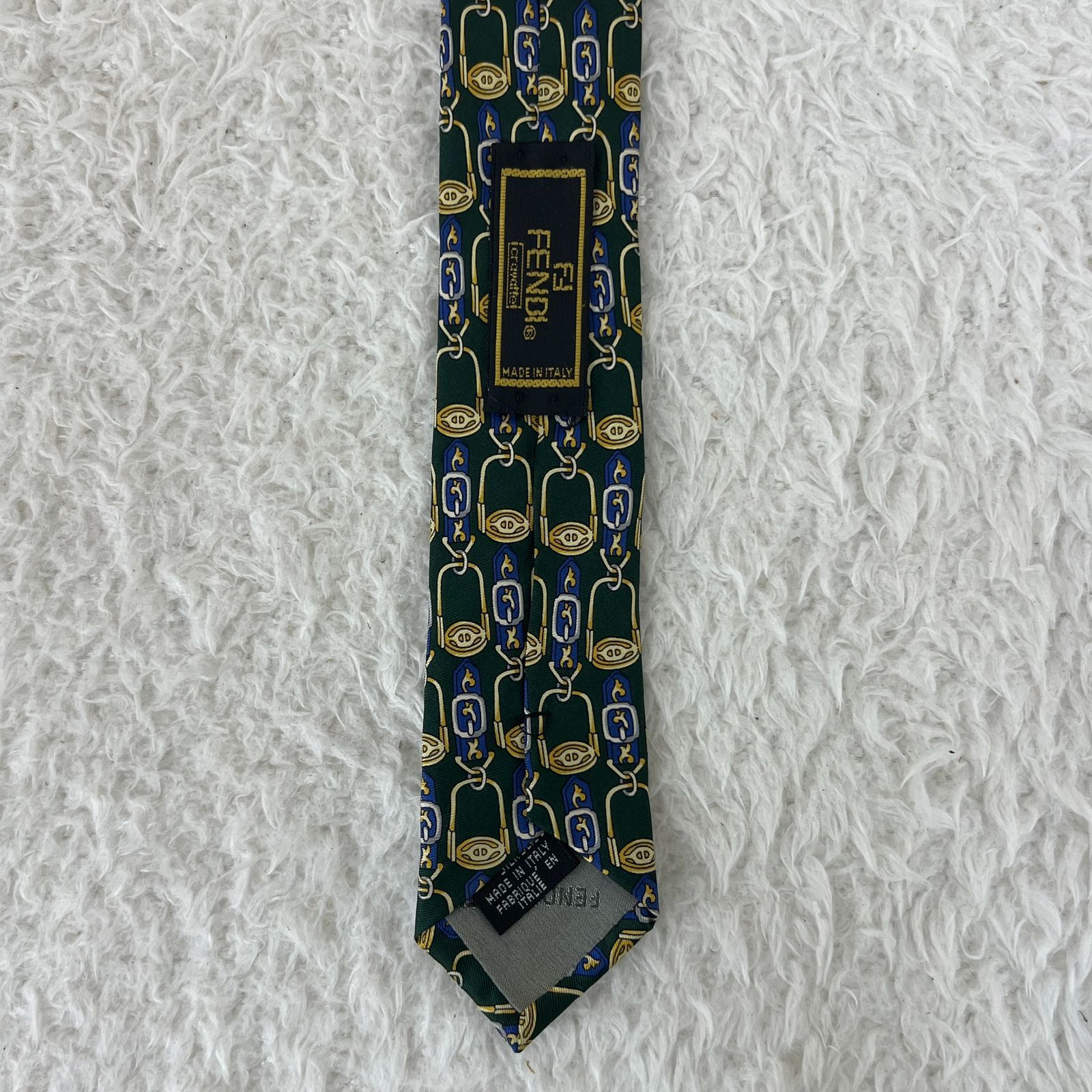 美品》FENDI (フェンディ) シルクネクタイ イタリア製 総柄 チェーン柄