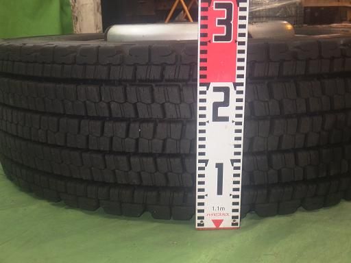 BS トラックスタッドレス