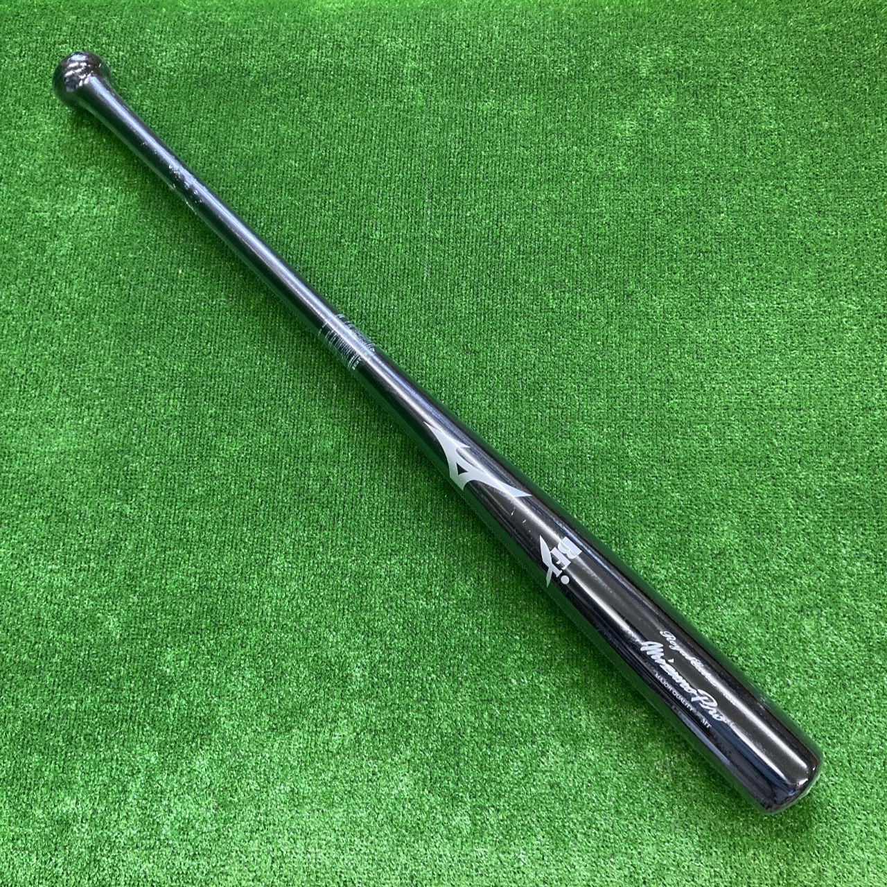 ミズノ 硬式用木製バット 鈴木誠也型 ホワイトアッシュ 84cm880g 1CJWH26884