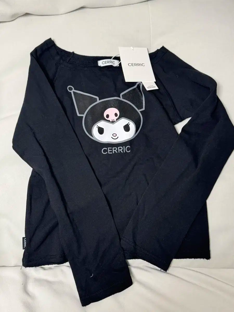 CERRIC クロミ 黒 長袖 Tシャツ