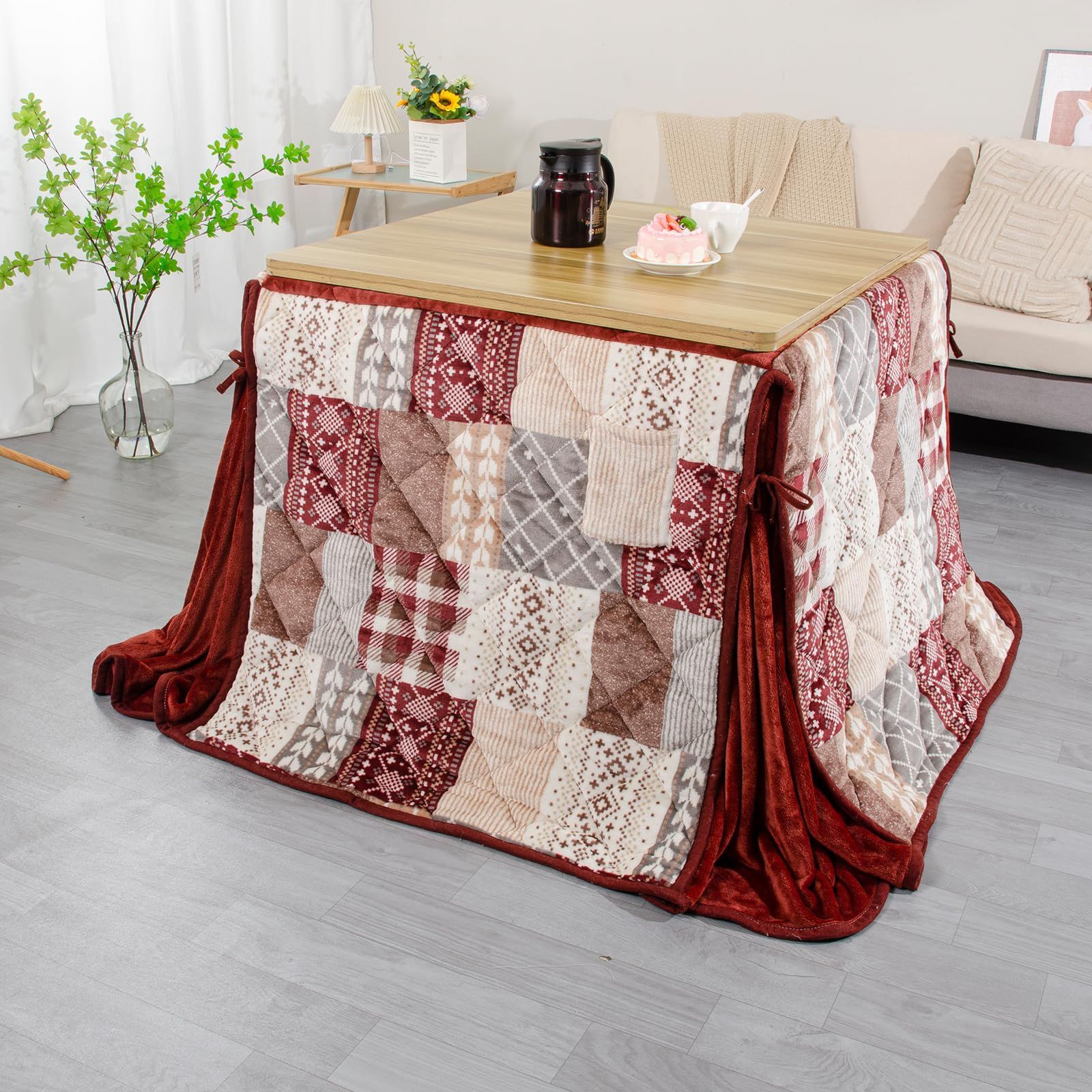 ダイニングこたつ布団 こたつ布団 テーブル用こたつ布団 ダイニングコタツ布団 省スペース 正方形 ハイタイプ 掛け布団 こたつ掛け布団 吸湿発熱 洗える ふわふわ感触 JEMA フランネル素材 約240 x 240 cm パッチワーク レッド