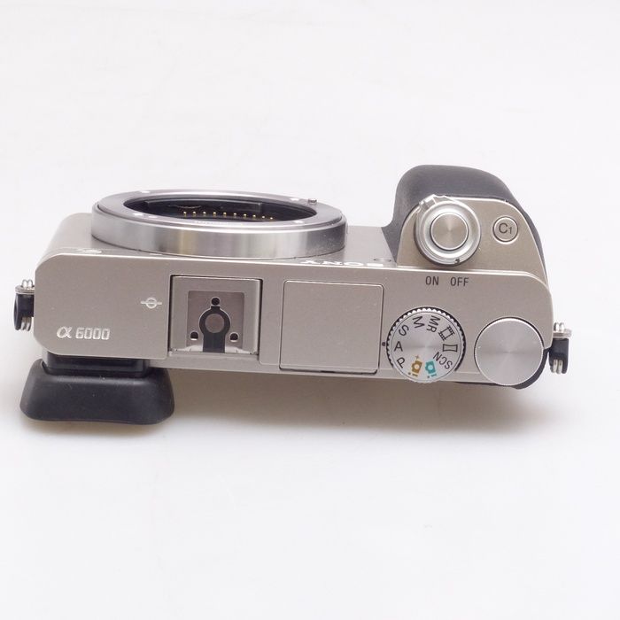  ソニー SONY α6000 ILCE 6000 シルバーボディ その他 カメラ