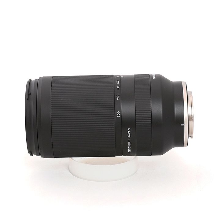 タムロン TAMRON 70-300 4.5-6.3 DイIII RXD ソニーEマウント