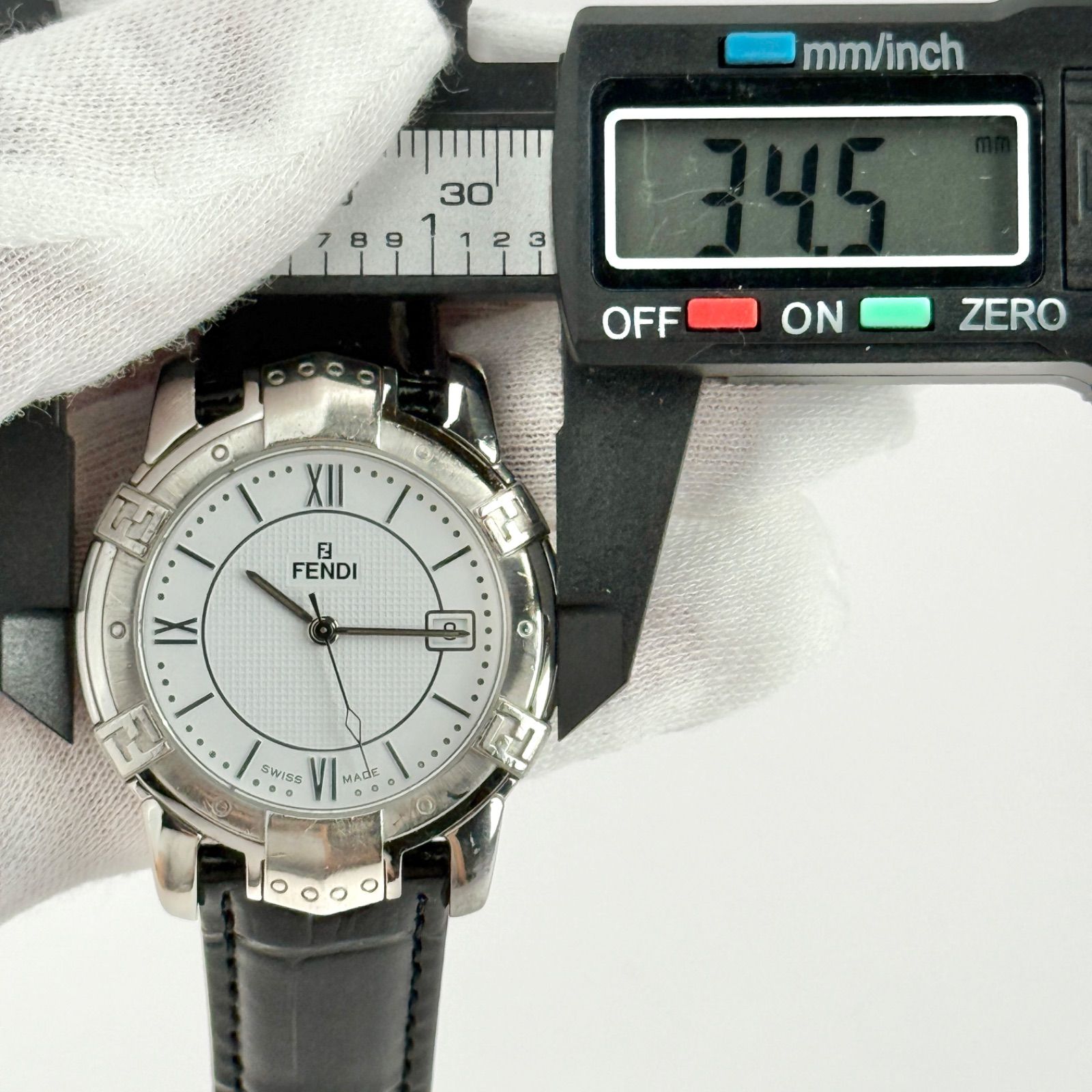 フェンディ 3500G メンズ レディース 男女兼用 新品ベルト 新品電池485  