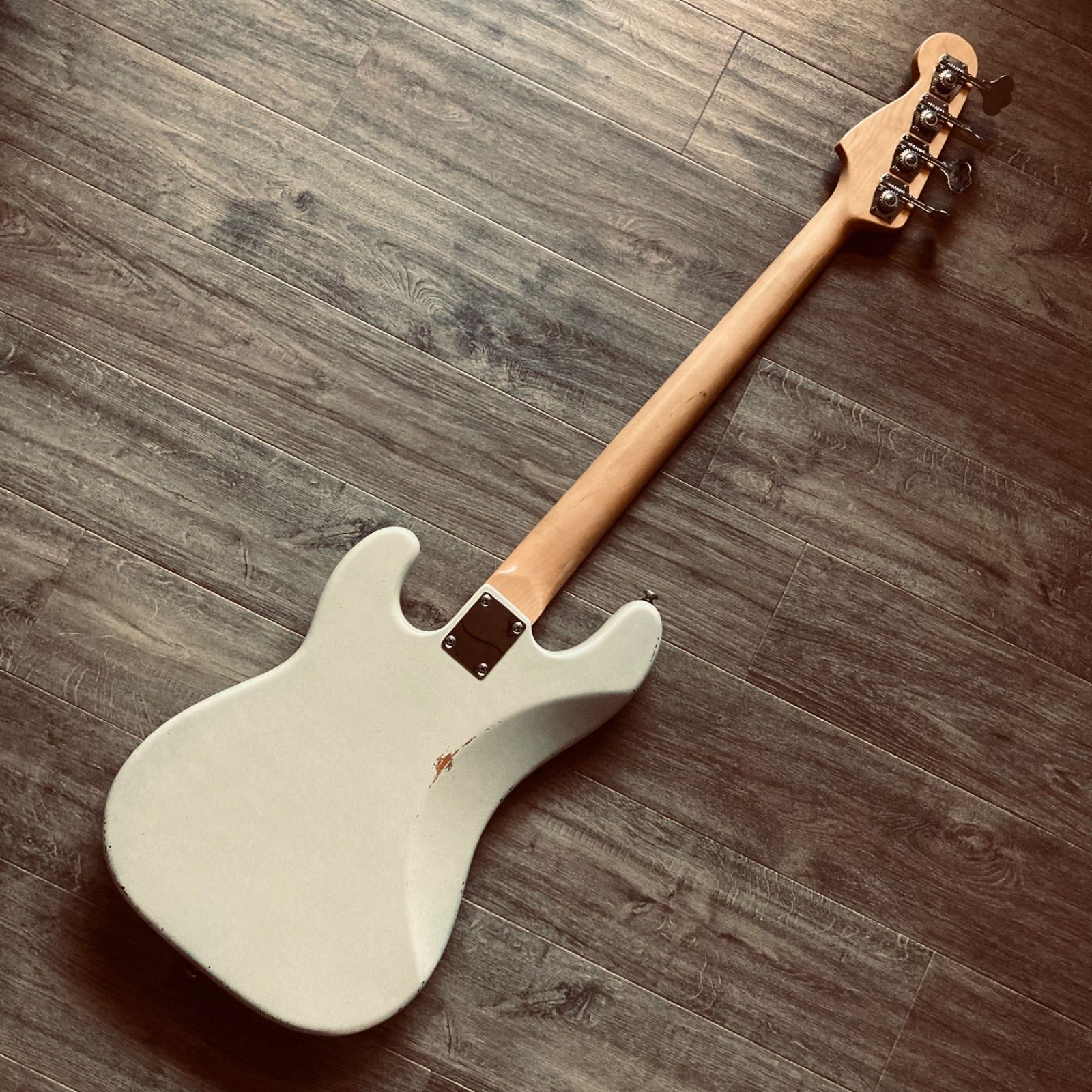 都 RMP 4 R metallic ivory