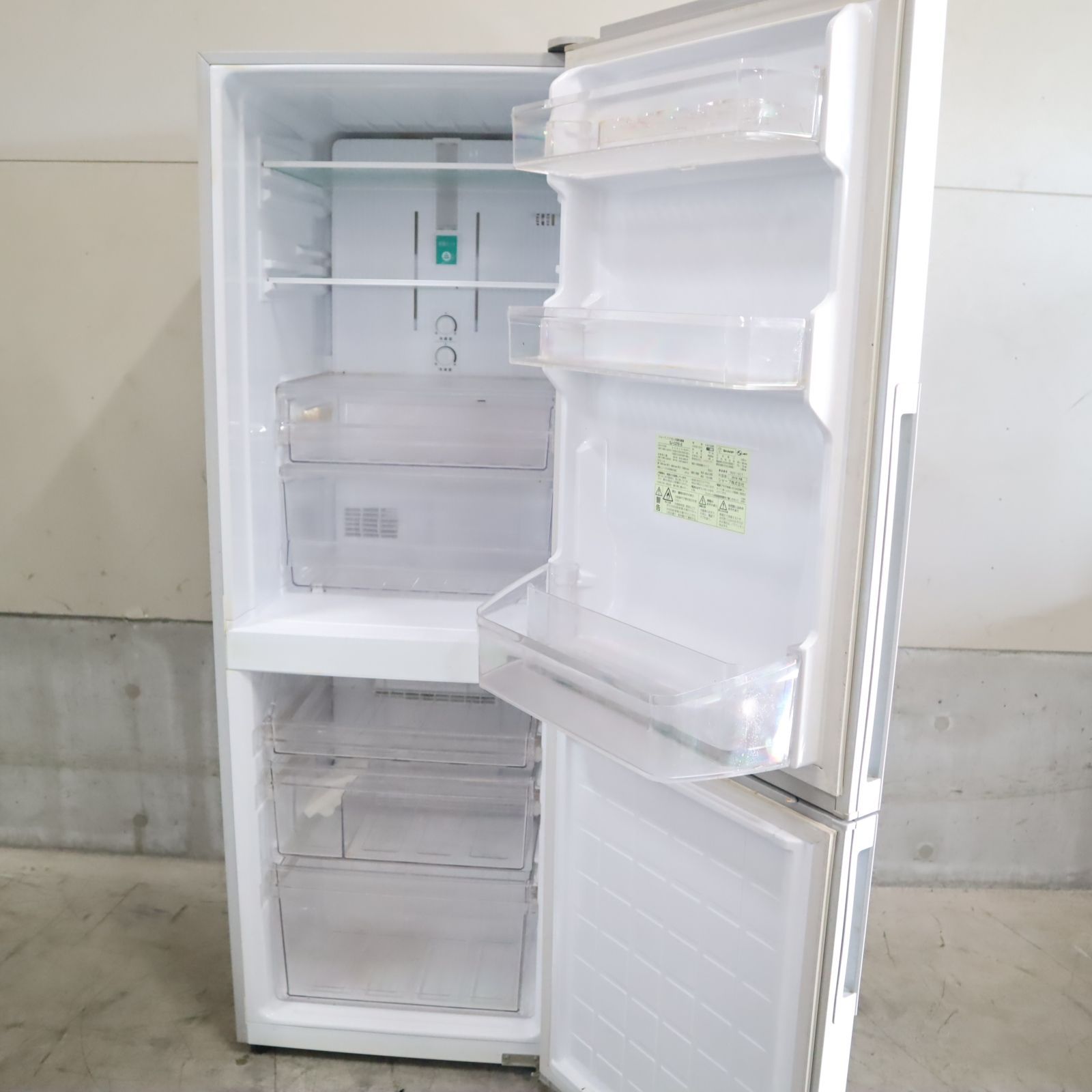 送料無料】シャープ SHARP SJ-C27E 大型冷蔵庫 271L B62 - メルカリ