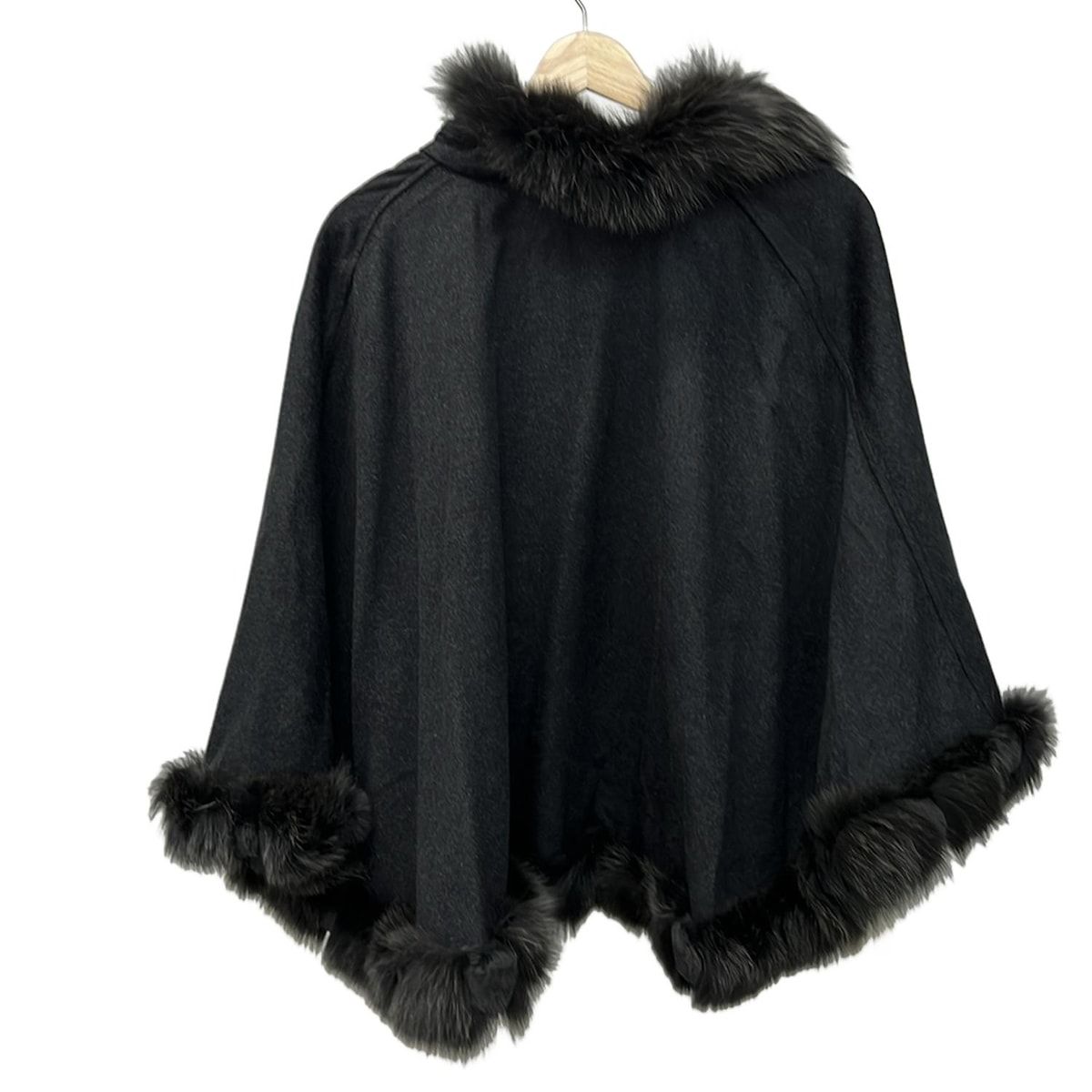 美品サガファー カシミヤ100 ポンチョ M~L 灰色 ラビット・フォックス