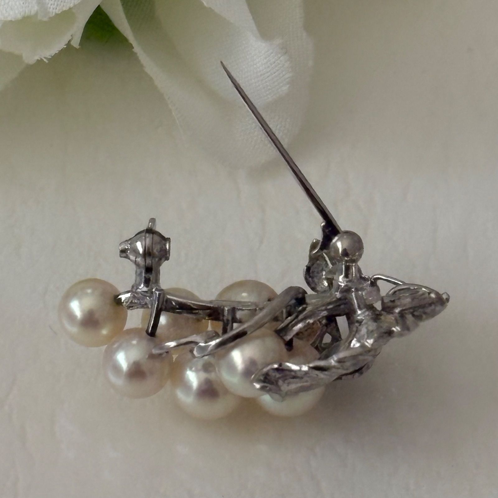 クリスチャンディオール ダブルハート ブローチ ゴールド ライン