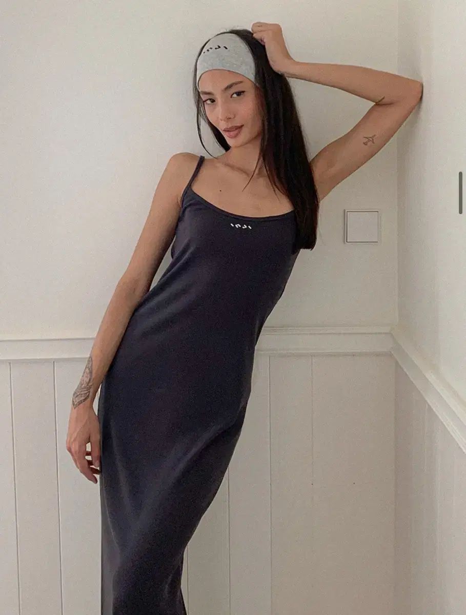 INI アクティブ リブド マキシ ONE PIECE チャコール Long